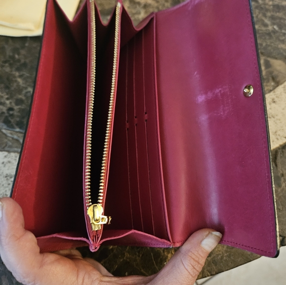 Louis Vuitton Vintage Red Sarah vernis wallet with box and dustbag - Picture 9 of 13